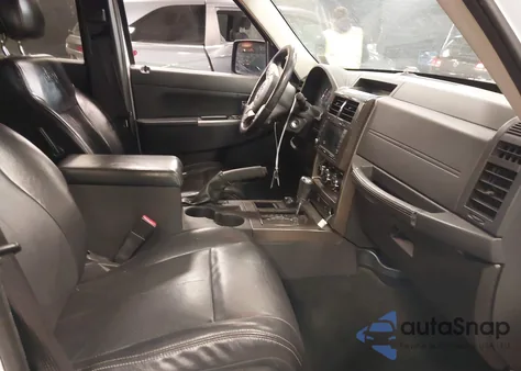 2012 Jeep Liberty Limited Jet Edition z USA, uszkodzony, nr VIN 1C4PJMFK2CW122842